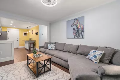 645 W Lowell Ave #4, Haverhill, MA 01832 - Photo 5
