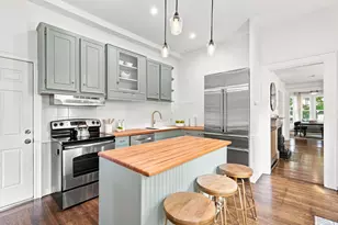 9 Peabody St, Newton, MA 02458 - Photo 7