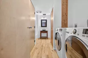 21 Wormwood St, Boston, MA 02210 - Photo 9