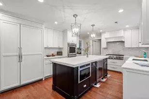 54 Hampshire St, Newton, MA 02465 - Photo 9