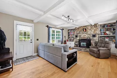 291 Franklin St, Belchertown, MA 01007 - Photo 5