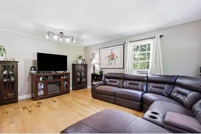 291 Franklin St, Belchertown, MA 01007 - Photo 15