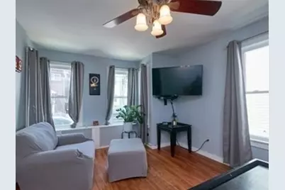 12 Perry St, Somerville, MA 02143 - Photo 5