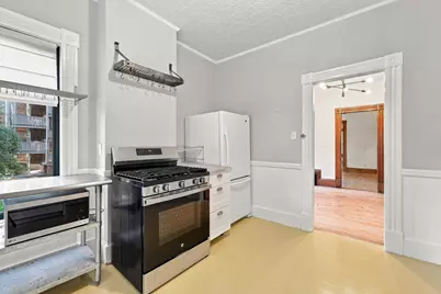 42 Clinton Ave, Holyoke, MA 01040 - Photo 19