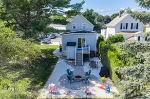 28 St John St, Dartmouth, MA 02748 - Photo 3