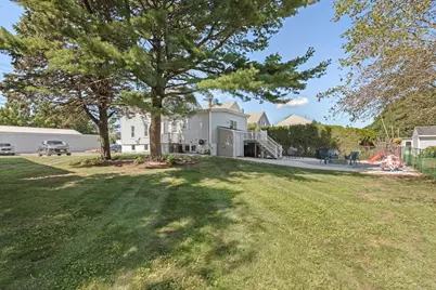 28 Saint John St, Dartmouth, MA 02748 - Photo 5