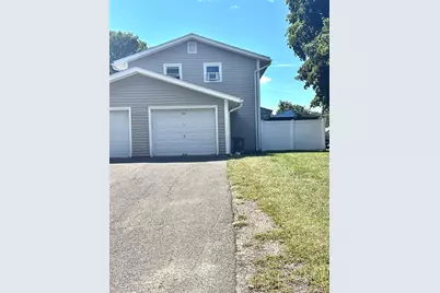52 Honeysuckle Drive #52, Chicopee, MA 01022 - Photo 3