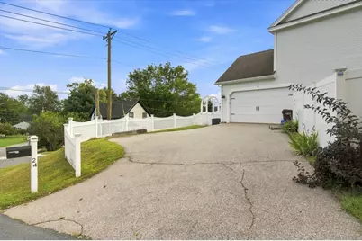 24 Monroe St, Amesbury, MA 01913 - Photo 41