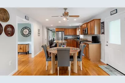 28 Glenside Ave, Billerica, MA 01821 - Photo 11
