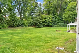 50 Woodside Dr, Longmeadow, MA 01106 - Photo 25