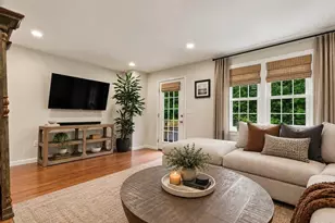 6 Waltham Dr, Plainville, MA 02762 - Photo 3