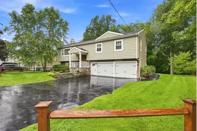 50 Audubon Rd, Reading, MA 01867 - Photo 3