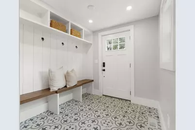 27 Connecticut Ave, Natick, MA 01760 - Photo 11