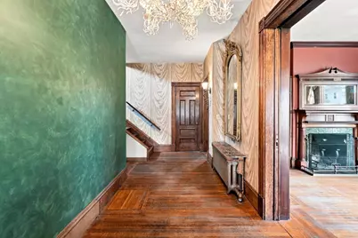 25 Avon St, Wakefield, MA 01880 - Photo 3