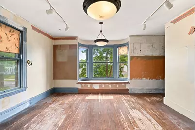 25 Avon St, Wakefield, MA 01880 - Photo 19