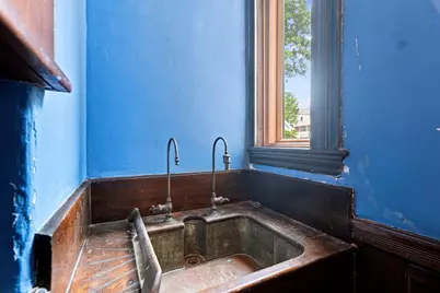 25 Avon St, Wakefield, MA 01880 - Photo 11