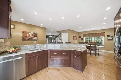 39 Tomahawk Dr, Tewksbury, MA 01876 - Photo 7