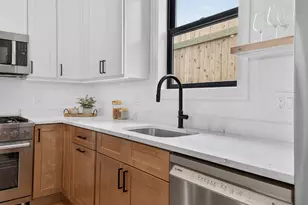 22 Spring Hill Terrace, Somerville, MA 02143 - Photo 9