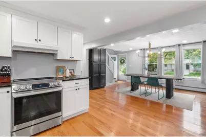 65 Lawrence St, Wilmington, MA 01887 - Photo 5
