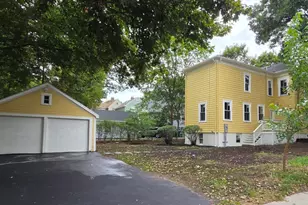 36 Mystic St, Medford, MA 02155 - Photo 19