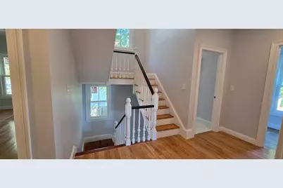 36 Mystic St, Medford, MA 02155 - Photo 17