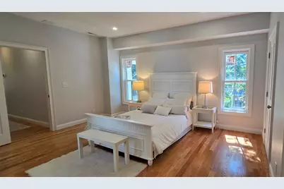 36 Mystic St, Medford, MA 02155 - Photo 9