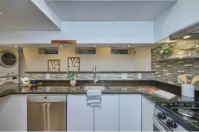 161 Hancock #B, Cambridge, MA 02139 - Photo 9