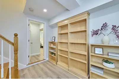 161 Hancock #B, Cambridge, MA 02139 - Photo 17