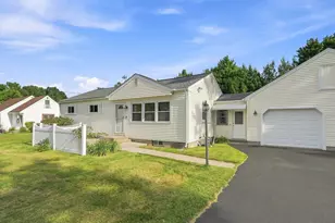172 Birch Bluffs Dr, Westfield, MA 01085 - Photo 37