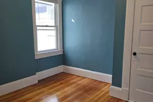 208 Pine St, Lowell, MA 01851 - Photo 7