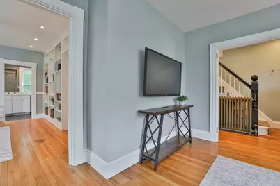 4 Hillside Ave, Wakefield, MA 01880 - Photo 7