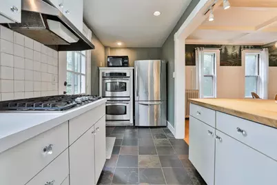 4 Hillside Ave, Wakefield, MA 01880 - Photo 19