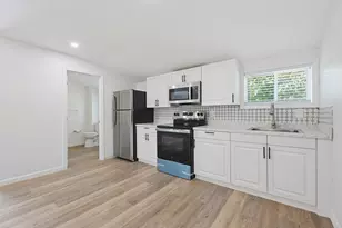 157 W Bacon St, Plainville, MA 02762 - Photo 7