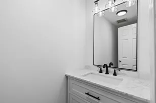 218 Humboldt Ave, Boston, MA 02121 - Photo 19