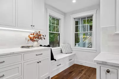 143 Coolidge St #1, Brookline, MA 02446 - Photo 3