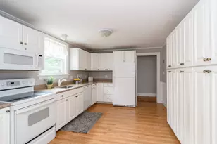 203 Bacon St, Natick, MA 01760 - Photo 9
