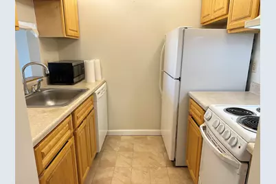 133 Commander Shea Blvd #113, Quincy, MA 02171 - Photo 9