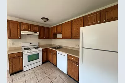 70 Edgelawn Ave #4, North Andover, MA 01845 - Photo 7