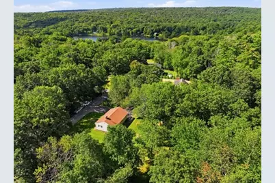 42 Lakeview Dr, West Brookfield, MA 01585 - Photo 31