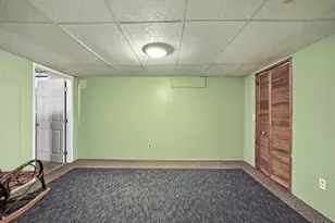 42 Lakeview Dr, West Brookfield, MA 01585 - Photo 23