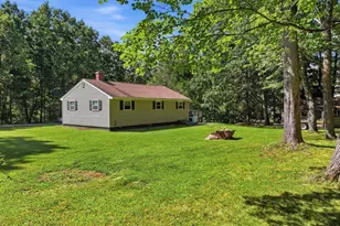 42 Lakeview Dr, West Brookfield, MA 01585 - Photo 3