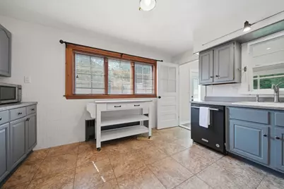 38 1/2 Abington Ave, Peabody, MA 01960 - Photo 17