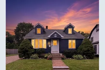 38 1/2 Abington Ave, Peabody, MA 01960 - Photo 1