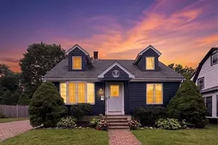 38 1/2 Abington Ave, Peabody, MA 01960 - Photo 1