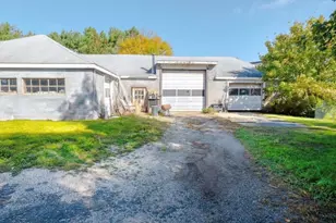 15 Shirley St, Fairhaven, MA 02719 - Photo 1