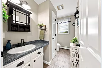 31 Ayer St #31, Haverhill, MA 01832 - Photo 15