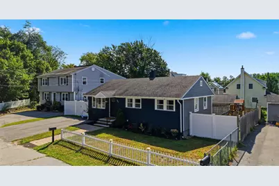 107 New York St, Lowell, MA 01854 - Photo 3