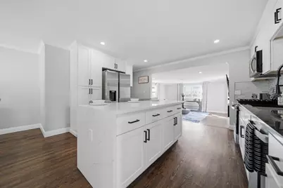 107 New York St, Lowell, MA 01854 - Photo 13