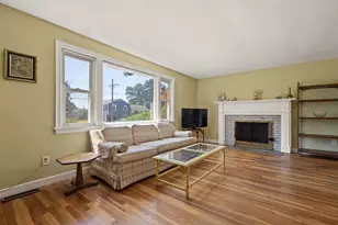 11 Imrie St, Randolph, MA 02368 - Photo 3
