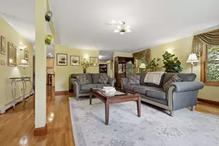 7 Gambier St, Newton, MA 02466 - Photo 5